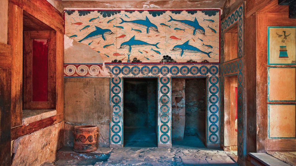 3_A room at the world-renowned palace of Knossos-5